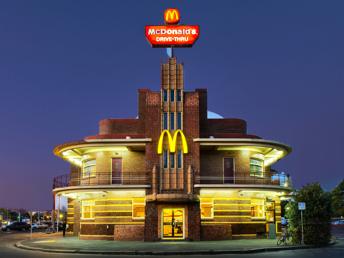 Một thương hiệu lớn có thể ngốn rất nhiều tiền chuyển nhượng 